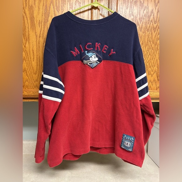 Vintage men’s Mickey Mouse Ski Lodge Red and Blue Sweater size medium - Picture 1 of 5
